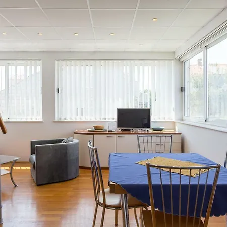 Apartament Nikatoni *