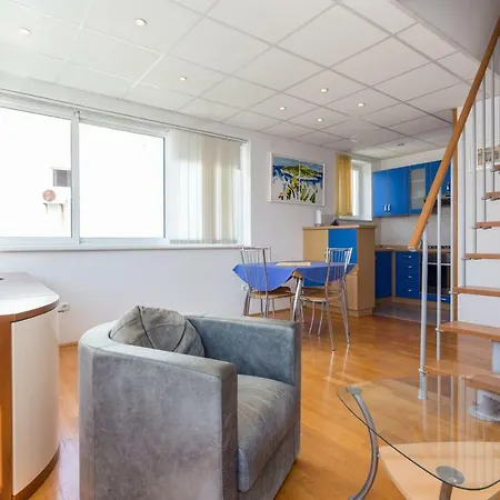 Apartament Nikatoni *